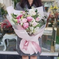 Hộp hoa tím nhập Be my guest